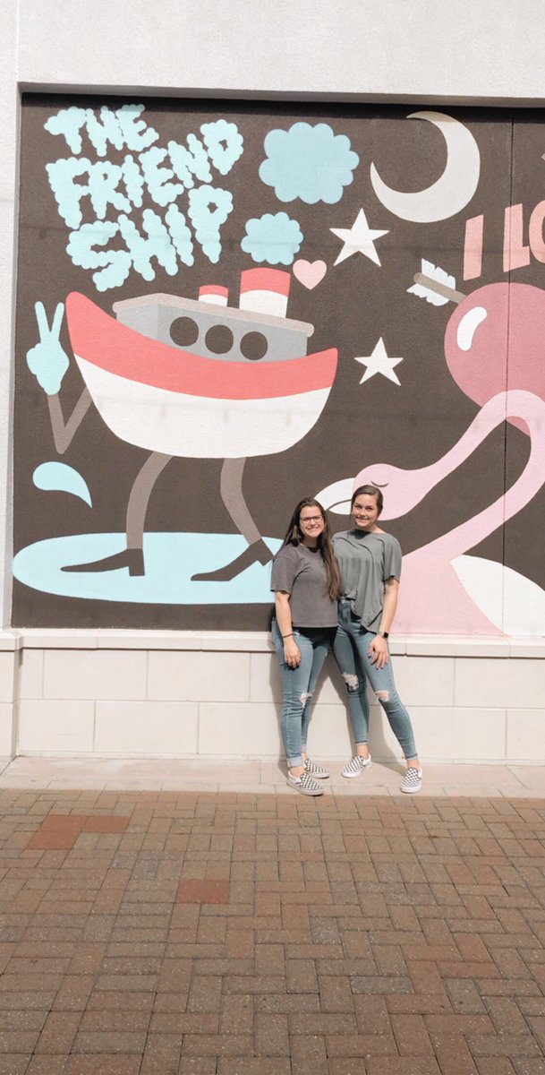 srryigottago's tweet photo. bff 🥺 https://t.co/mmtHyTszyJ
