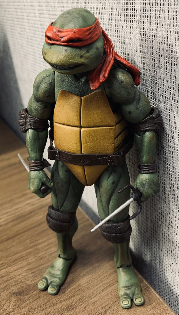 T3KKN1NJA's tweet image. Look it’s Raph!

Yeah, a little too Raph.

😍

#TMNT #DeskCollection