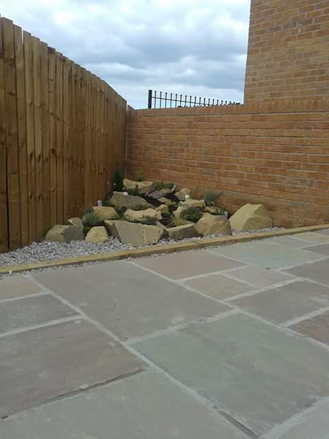 CGSOVBFD's tweet photo. On the other side we created a rockery https://t.co/whlorehoqj