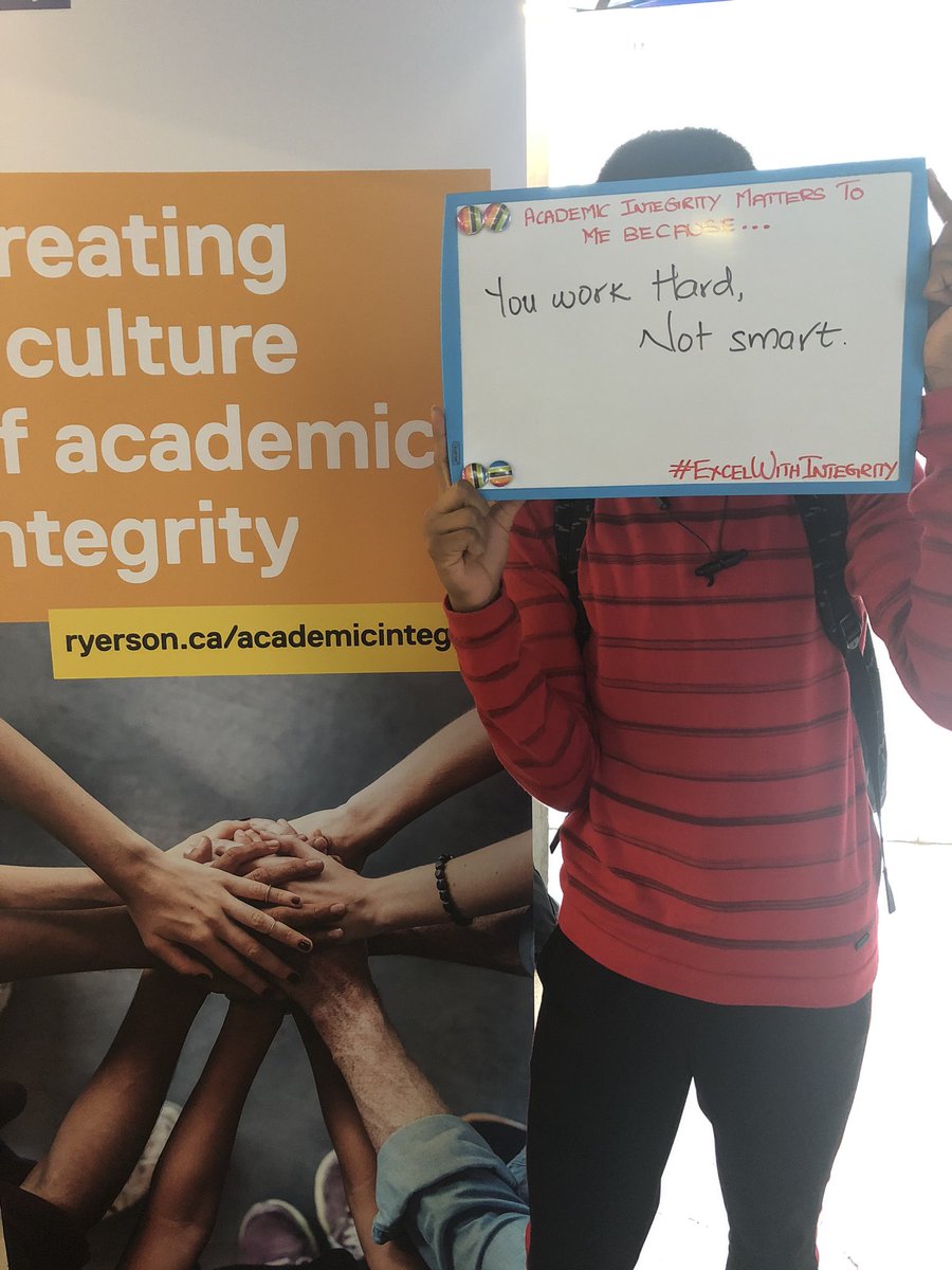 TMU_AIO's tweet photo. We had international students attending @RyersonU also take a stand against contract cheating! @TweetCAI #excelwithintegrity #RyersonExcelsWithIntegrity #AcademicIntegrityMatters https://t.co/2O0AGD0C1W