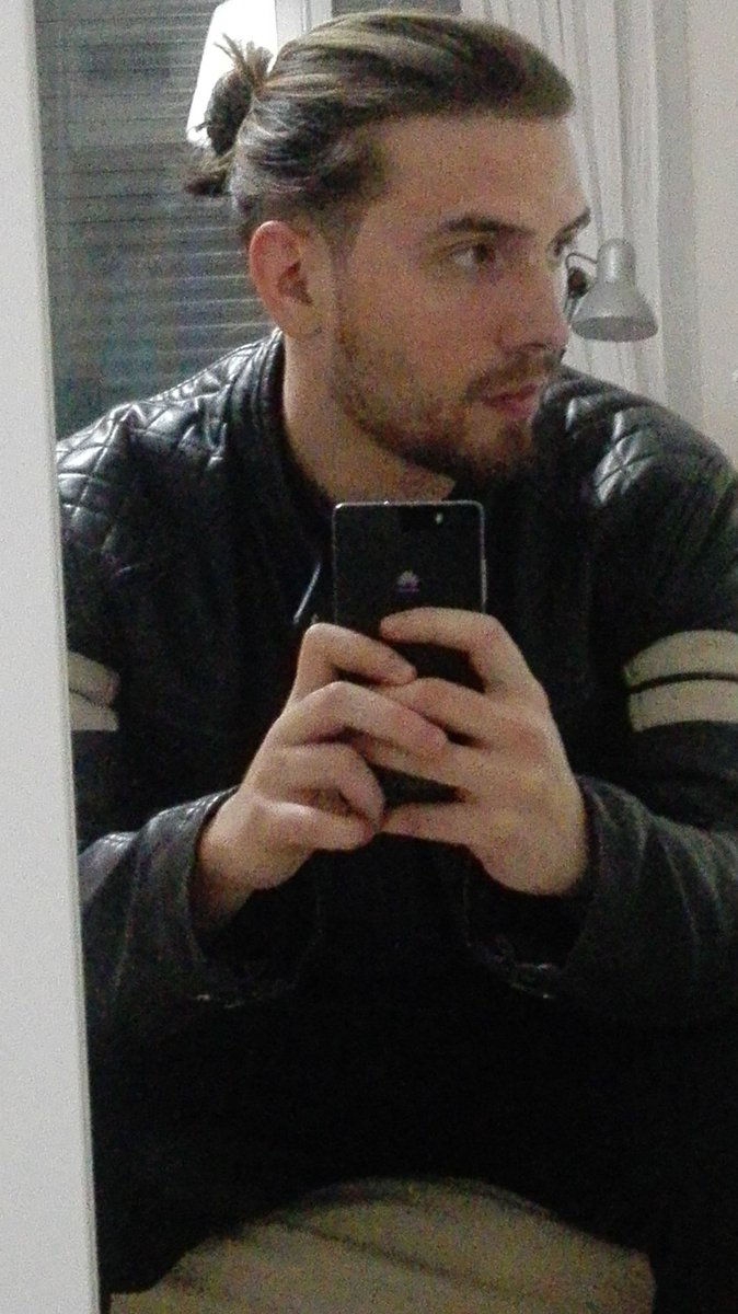 KIKO_FJ's tweet photo. Nuevo look a lo Jesuma https://t.co/Eyqkjiyblh