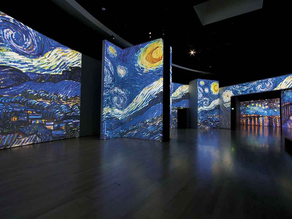 DONDEIRweb's tweet photo. Van Gogh en México es una expo donde los gráficos en movimiento y proyecciones en paredes, columnas, techos, pisos, acompañados de sonido envolvente, harán que vivas toda una experiencia que te encantará 😍 : https://t.co/Vsr97ebUFT https://t.co/LthNTV4nPU