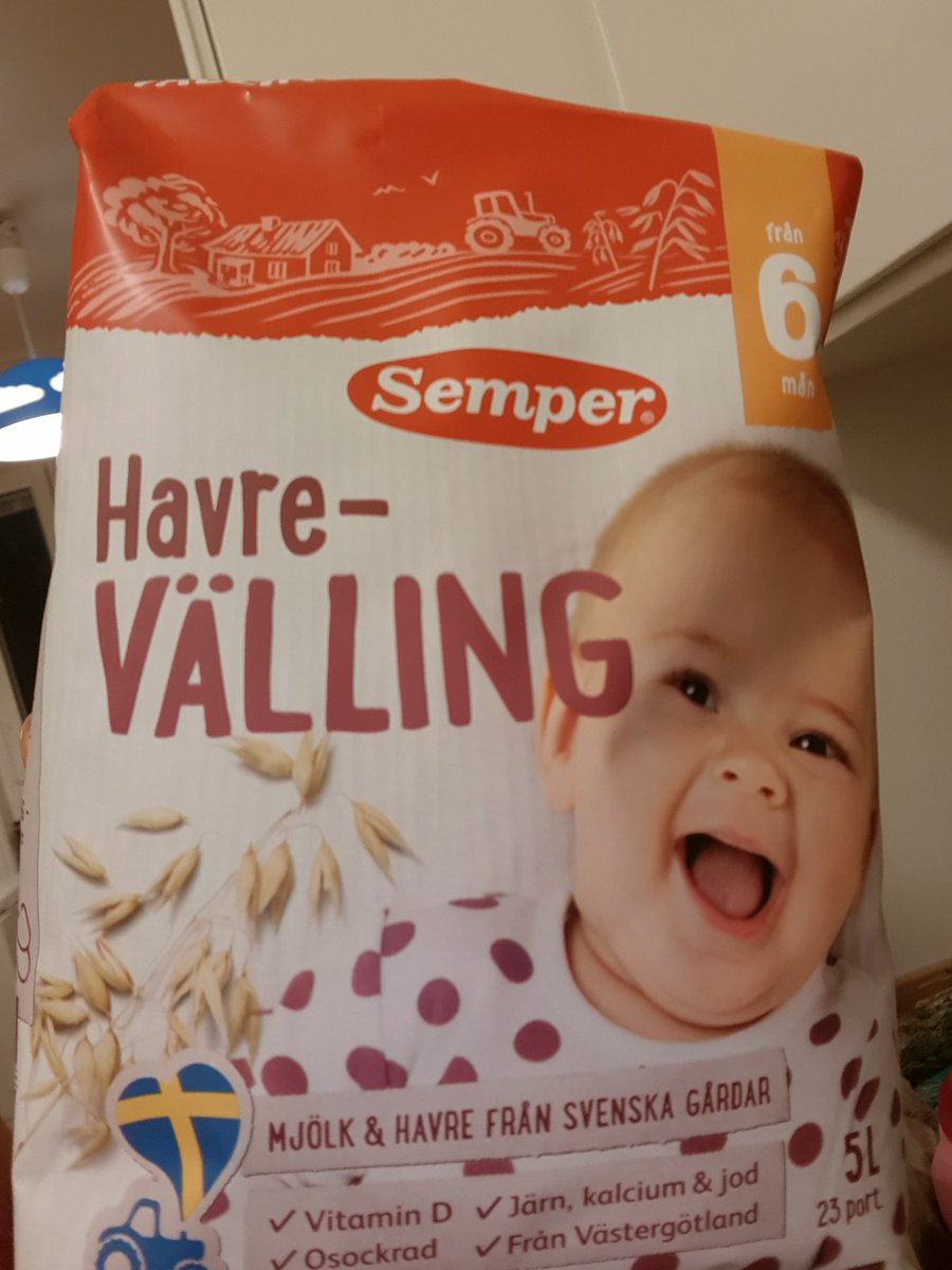 Max_Kenner's tweet photo. Ich bedanke mich hiermit beim Nachwuchs dass ich ein neues schwedisches Wort gelernt habe: "Välling". Laut Wikipedia eine Mehlsuppe. Hört sich ekelig an, aber dem Kleinen schmeckt's. #schweden #wortdestages #swedish https://t.co/HpEPGZpGEc