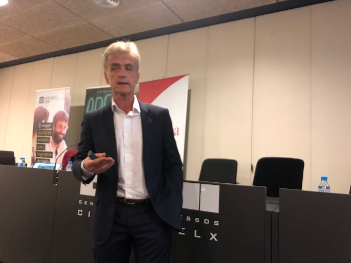 Admirable ⁦<a href="/rafjuan/">Rafael Juan</a>⁩ ⁦<a href="/vickyfoods/">Vicky Foods</a>⁩ contando con pasión el devenir de su compañía. #liderdetalento En más de 7 millones de hogares. La clave es la innovación. Sobre todo en proceso, en distribución y en modelo de negocio.