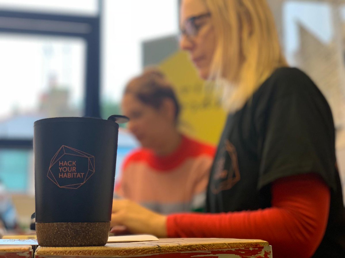 Sashatheb's tweet photo. A pleasure to work with our VIP's at @LivingWordsUK for our #hackathon #HackYourHabitat @simplybusiness. Disrupting how we talk about dementia through the arts - and some clever tech #mentalhealth #brainhack #habitatofthebrain #wellbeing #charityhack https://t.co/DTmXAZn7NT