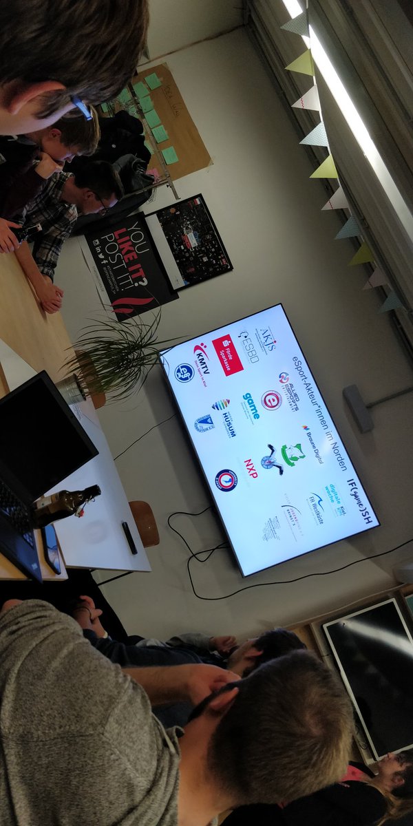 And again. 😍 10. eSport Stammtisch in der @starterkitchen 🎮