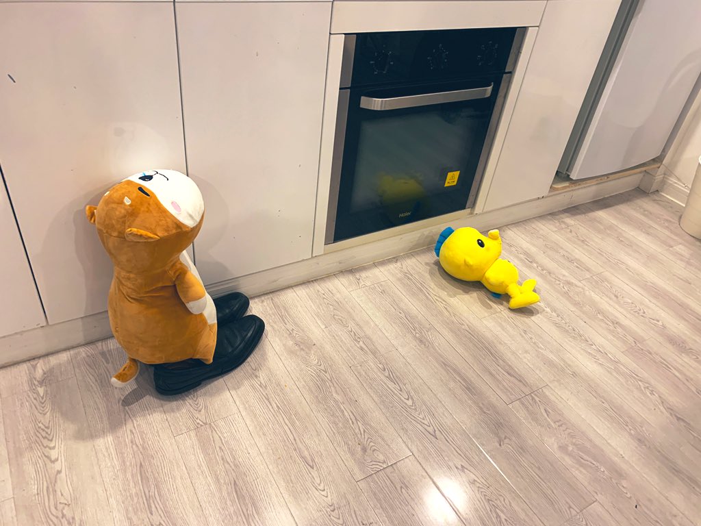 SmartyPanda's tweet image. Today’s art installment by toddler