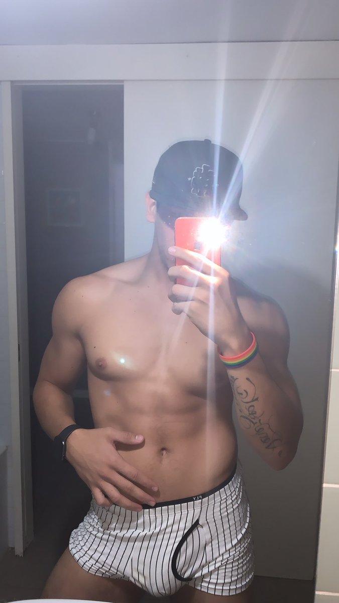AJOTA_RS's tweet photo. Un pajazo por los 90k? 😍♥️ RT Y llégate https://t.co/eckZBvmiWX 😛💦🍆😳⚡️⚡️⚡️⚡️ https://t.co/wFLW4wMubo