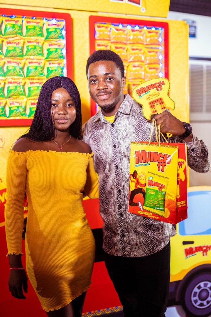 MunchITNigeria's tweet photo. if you joined our Instagram live then you definitely caught some of these fun moments. Did you join the live video? Comment “☝🏼” if you did😃#MunchItAtBBN #MunchIt #NonStopFun #Tasty #Crunchy  #TeamFrodd #TeamEsther #TeamGedoni #TeamTacha #TeamOmashola #TeamSirdee #TeamKim https://t.co/GJnhiPMAG1
