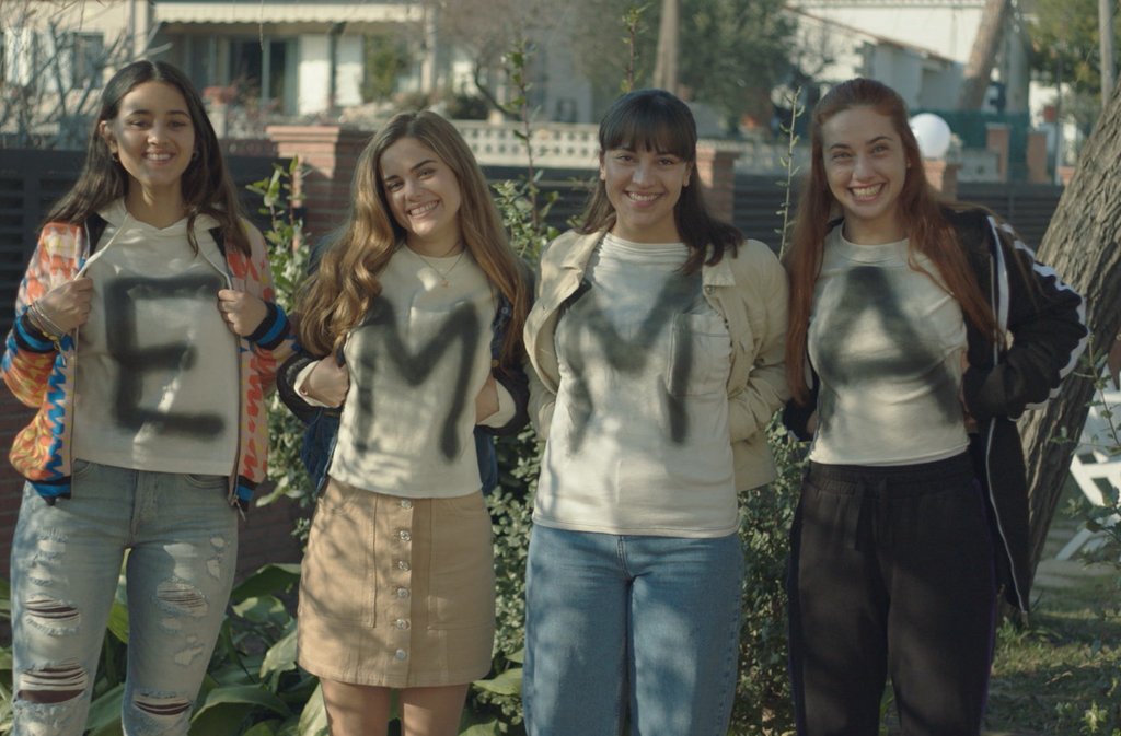 ¿Qué haríamos sin las amigas? Que importantes son y que poco lo decimos a veces. Etiqueta a tus mejores amigas y recuérdales lo importante que son para ti 👇💛#TheHockeyGirls