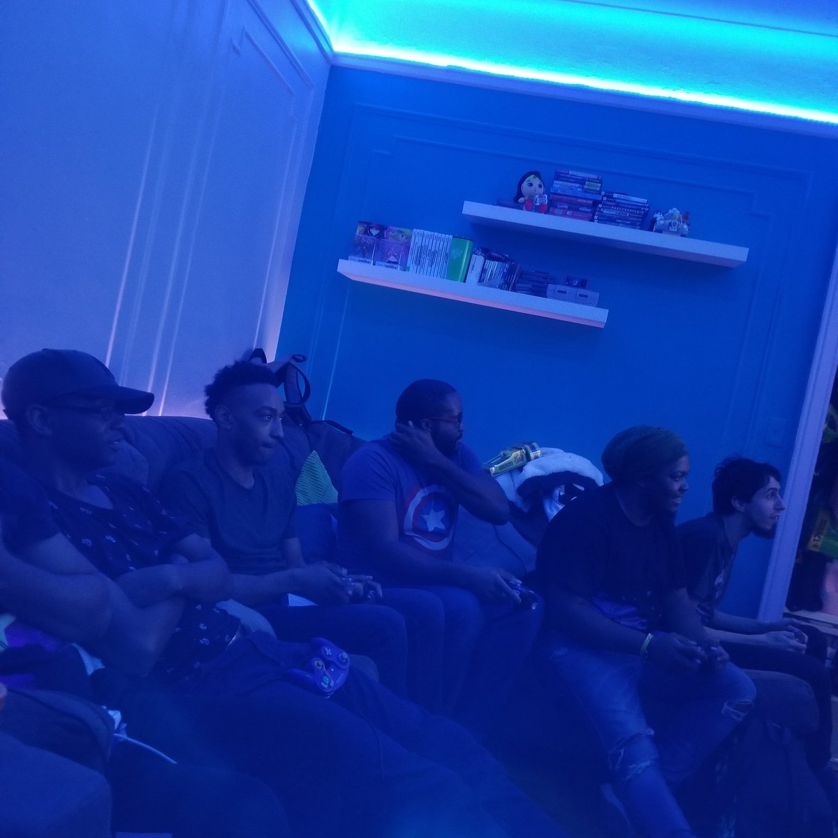 TeamDAsmash's tweet photo. The DA DOJO from yesterday
#dojo
#dadojo
#SuperSmashBrothersUltimate
#TrainingDay
#trainingtuesdays
#training
#smashfest
#KingOfTheHill
#BlueTeam took over https://t.co/puTKH9qH4t