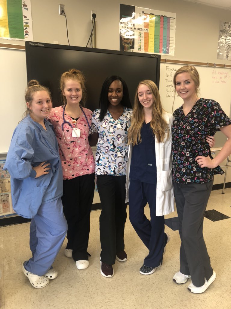 WORKFORCE WEDNESDAY!!👩‍⚕️#spiritday2 <a href="/GHSStuCouncil/">GHS Student Council</a> <a href="/Carmody_Fulks/">Carmody Fulks</a>