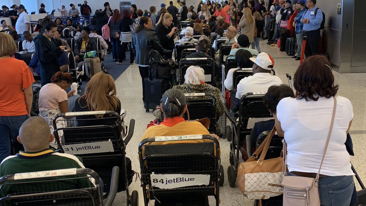 davidasinclair's tweet image. I count 18 wheelchairs in this airport preboard line! The entire world is going to look like this if we don’t tackle aging to keep us vibrant in old age. We know how. Click👇 if u agree. #lifespan #frailty #vitality #healthspan 📷 credit IG @beckywrightmcdonald in Dominica