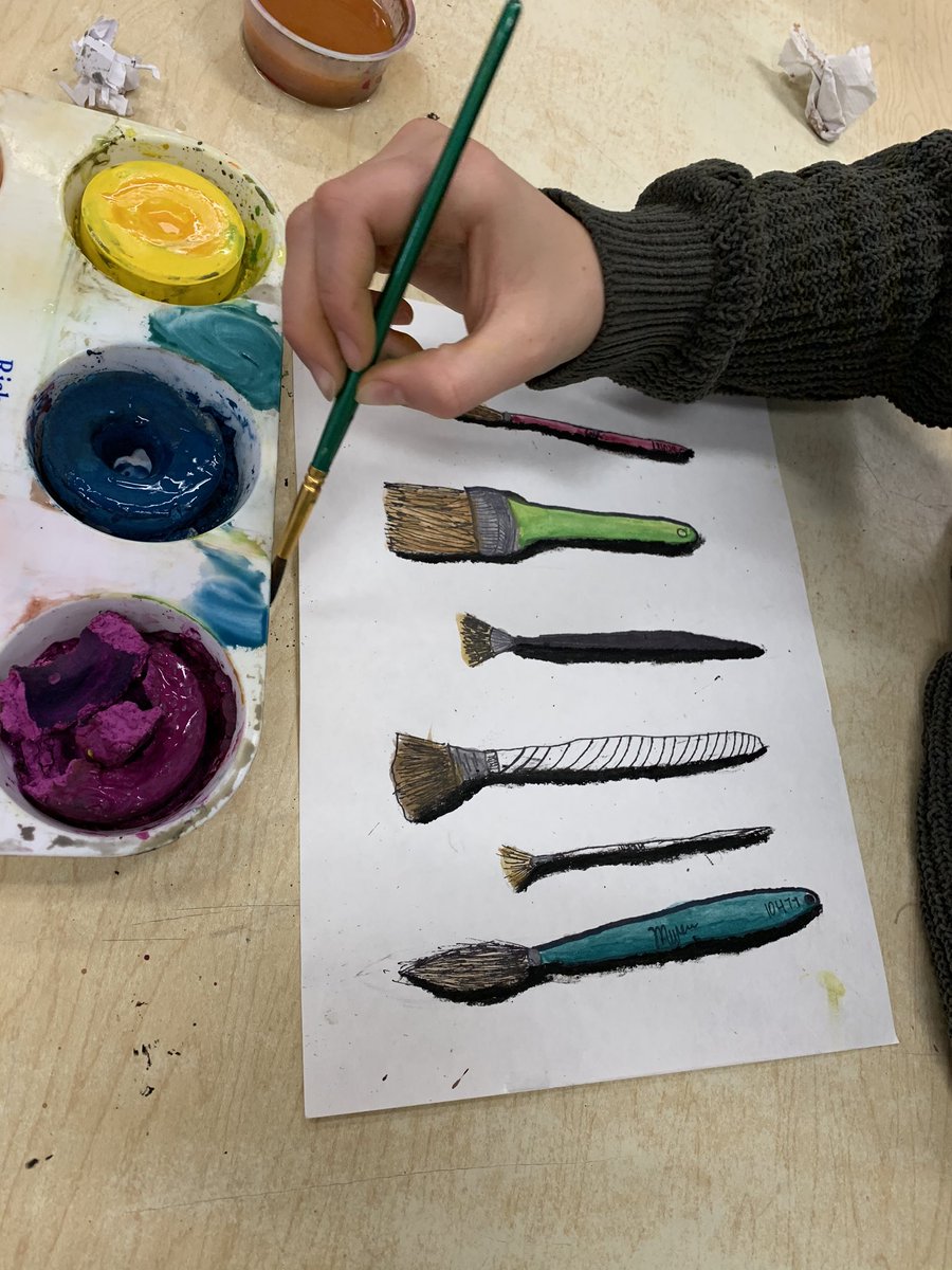 nic_sisco's tweet photo. #painting #paintbrushes #mixedmedia #art #8thgrade #middleschool #artist https://t.co/LBv2mtCCcN