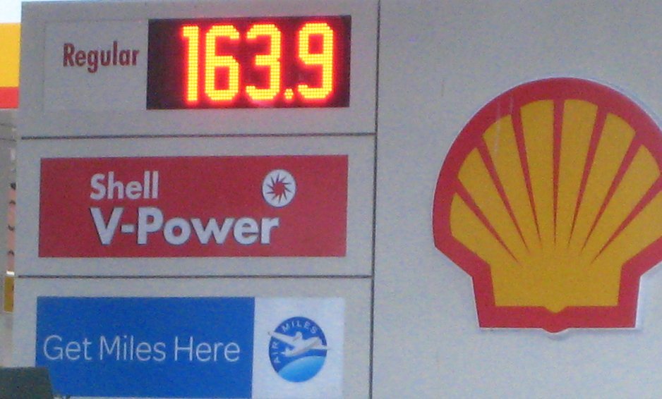 CanadaNowNews's tweet image. You are not trying to bring the country together as per your statement, you're doing the opposite !
#DevideAndRule, en.wikipedia.org/wiki/Divide_an…
#Canada #election2019 #Liberals #Conservatives #JustinTrudeau #AndrewSheer #BrokenPromises #AlbertaPipeline #construction #CarbonTax #Gas