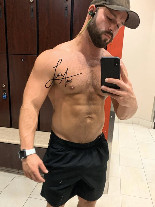 Ready for chest day! https://t.co/X4tkrKA01k<a href="/tag/march4th"class="tags"><span>#march4th</span></a>