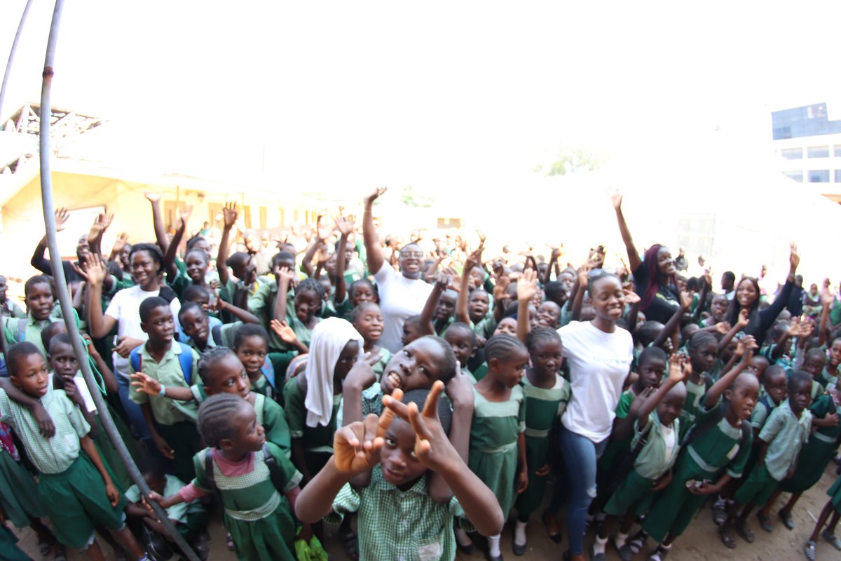 farmcrowdy's tweet photo. In celebration of #WorldFoodDay 2019, we visited Victoria Island Nursery and Primary School, Eti Osa LGA.

We educated the children on Agriculture, World Food Day, the role they can play towards achieving #ZeroHunger as well as activities they can engage in to stay healthy. https://t.co/twd2miEMvE