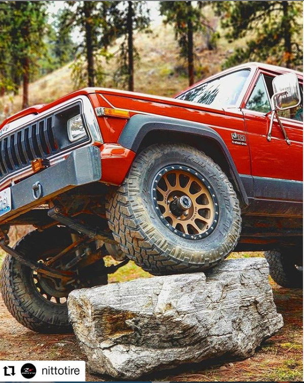 Good Afternoon everyone! 😃 Go on a #GrapplerAdventure by checking out our @NittoTire wheels, tires, and lift kits if you want to acquire a look like this Orange Jeep! Only at Leonard!😉  #Leonard #WednesdayMotivation #truckaccessories #trucks #wheels #orangejeep #repost