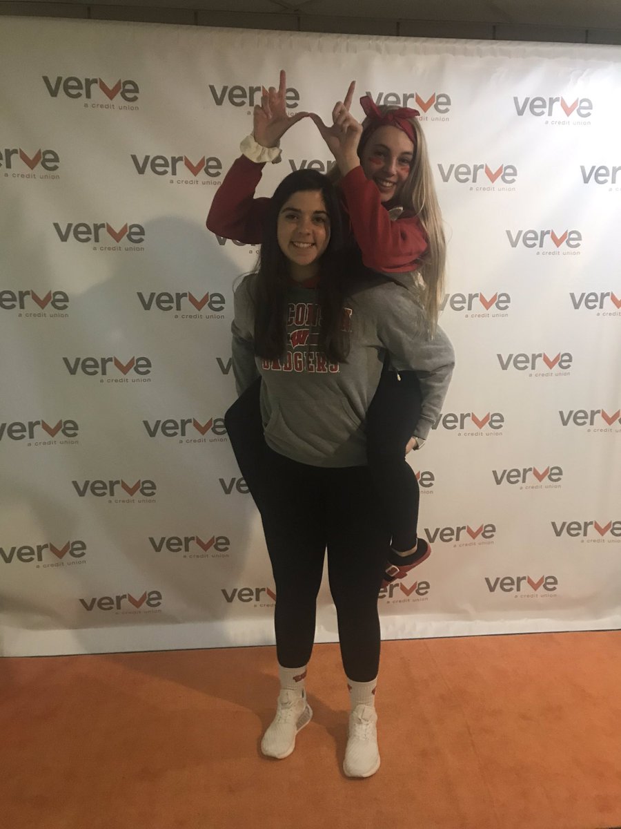 erin_leonhardt's tweet photo. Bucky baby all the way on Wisco Wed♥️ #hoco19 @verveacu https://t.co/Mip82WojYj
