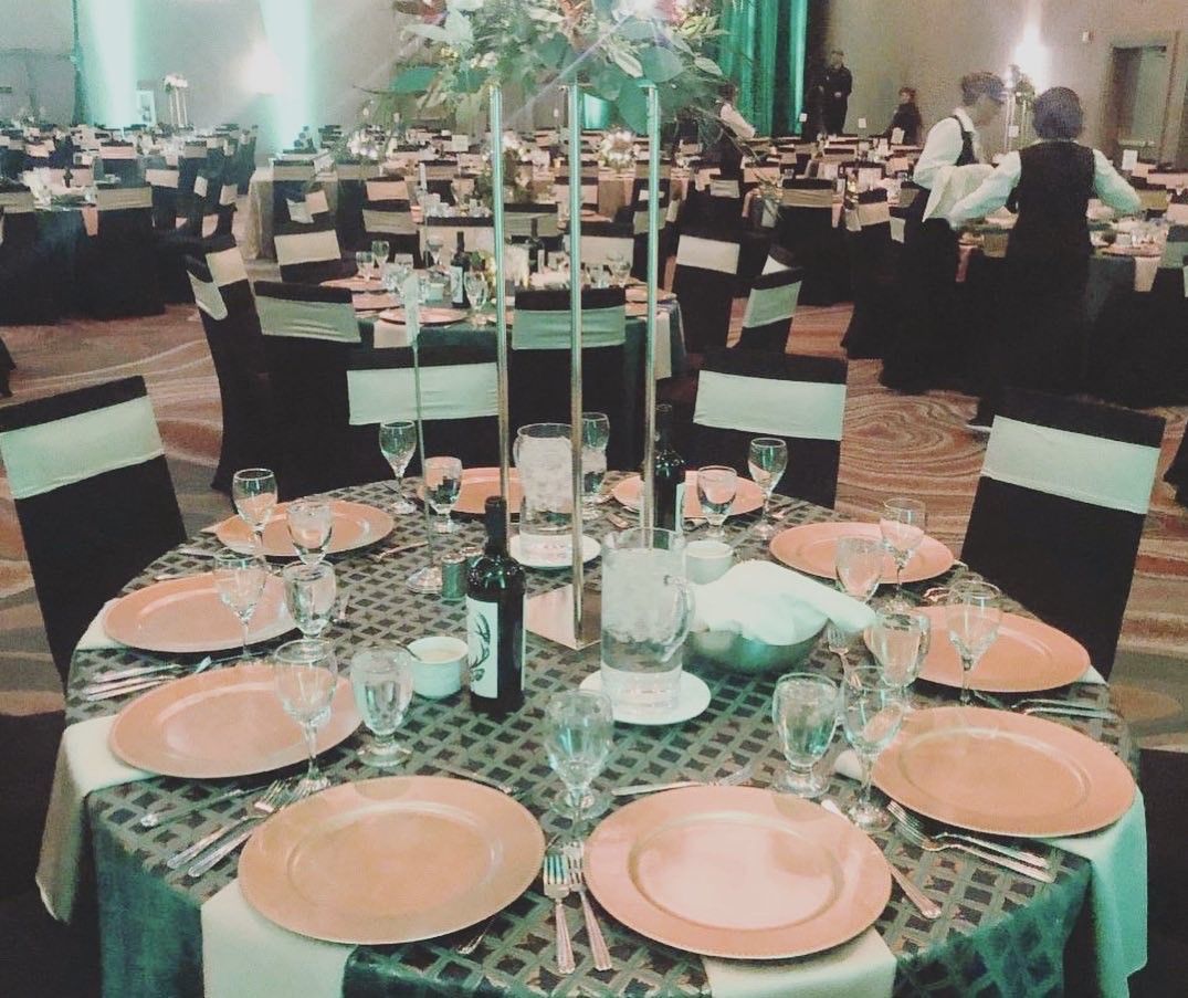 We had a fantastic time hosting the Bison Bidders Bowl this past weekend - one of our very favorite events of the year!