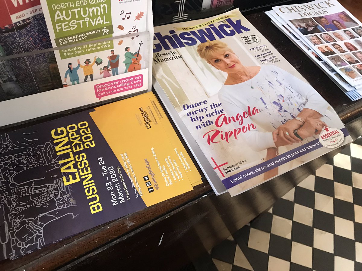 ContactusEaling's tweet photo. Switched into my @ContactusW4 hat in time for the #ChiswickLunchBreak hosted by Jeannie Shapiro @jeanne_jeannie at The Lamb.

A few seconds to invite #Chiswick businesses to #EalingBizExpo &amp; for Jeannie to hint at our joint plans for a #ChiswickBizExpo were all that were needed! https://t.co/URGnOH4icM