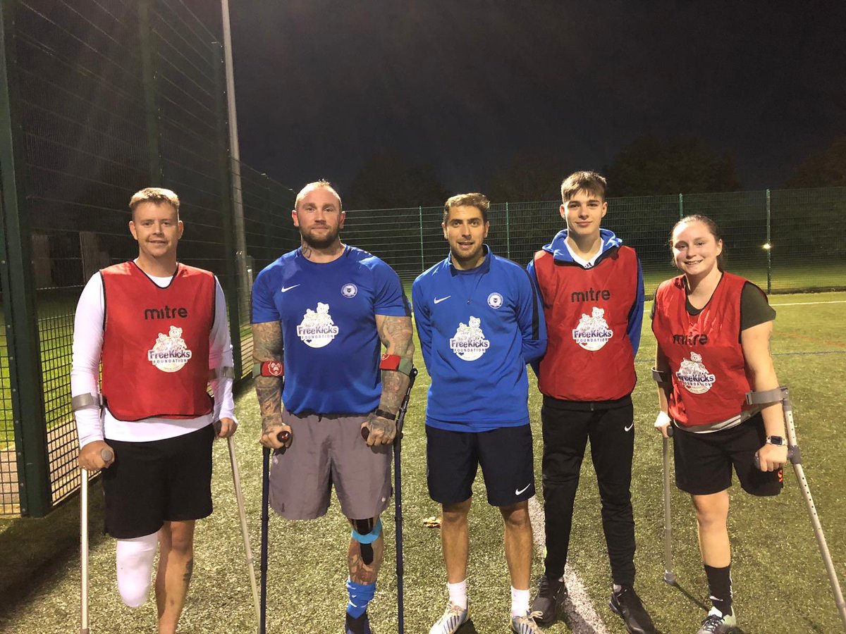 POSH AMPS TRAINING | We had our first gathering tonight <a href="/OneLeisureUK/">oneleisureuk</a>. Started with ball work then we took the opportunity to take on <a href="/stivesrangersfc/">St Ives Rangers FC - Official Account</a> Pan ability Team in a 20 minute friendly. We welcomed new players <a href="/shelbeeclarke/">Shelbée Clarke</a> &amp; <a href="/co5712/">Si</a> for their first taste of Amp football.