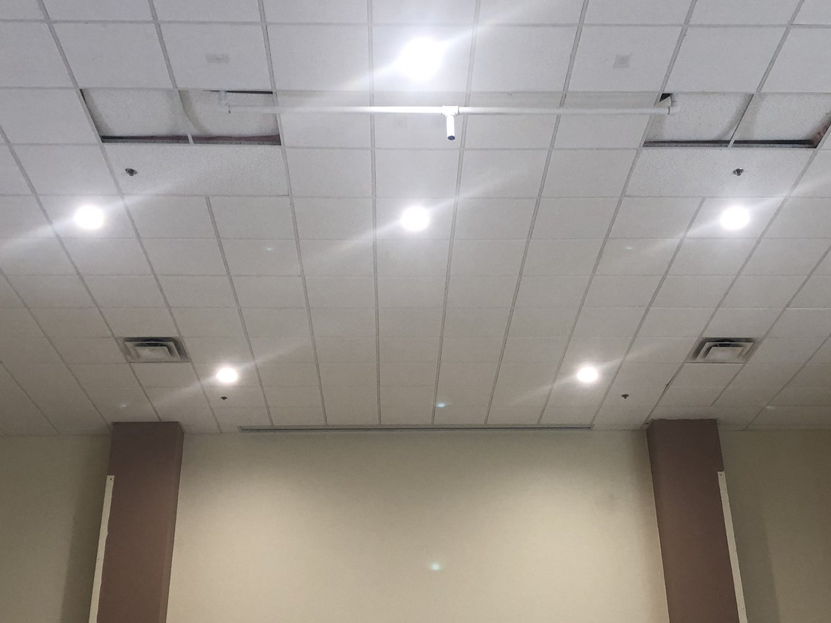 CrossSystems's tweet image. Contractor was super happy with how the screen disappeared into the ceiling. @dalitescreen