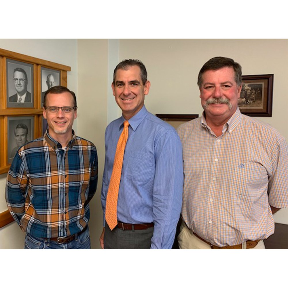 Ron_on_RON's tweet photo. Howdy! We have just gone live with Episode 7 of The Road to Rural Prosperity- sponsored by the Petroleum Alliance of Okla- Our guests are Tyson Ochsner, Paul Weckler and Shane Robinson of #Okstate as they lay out plans for the Rural Renewal Initiative.
https://t.co/XWCpcxh0SE https://t.co/w1cEYq3DSb