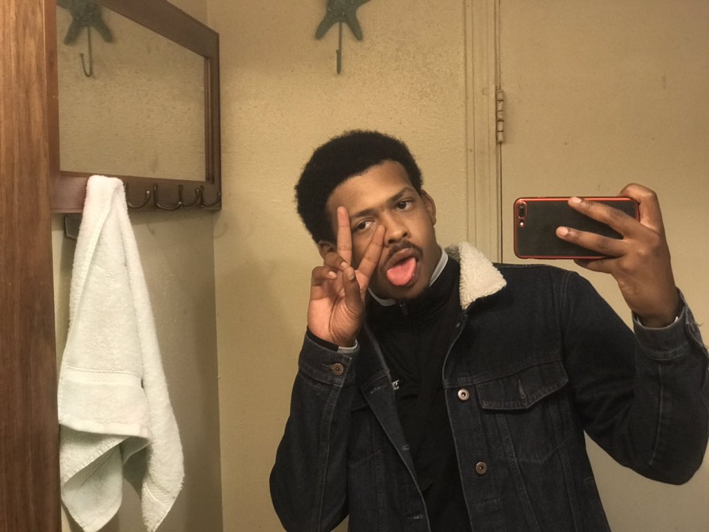 LoveTrase's tweet photo. Boredom at it’s finest https://t.co/YRRW3GZoz8
