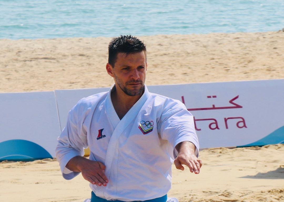 RadioTachira's tweet photo. #JuegosMundialesDePlaya El karateca 🥋@diazkarate ganó la presea de 🥉 bronce en @AWBG2019 en la modalidad de #Kata la justa se disputa en Doha, Qatar 🇶🇦 https://t.co/7vY1D1hUta