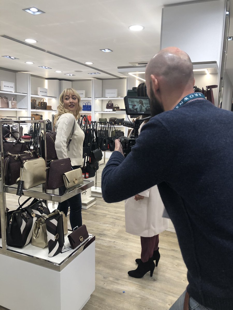 itssallyparker's tweet photo. It’s been a evening filming social media videos for a client with Paul from #BeetrootBox. Can’t wait to see the finish clips 📹 #Yorkmeansbsuiness https://t.co/Yw8VTyPtDw