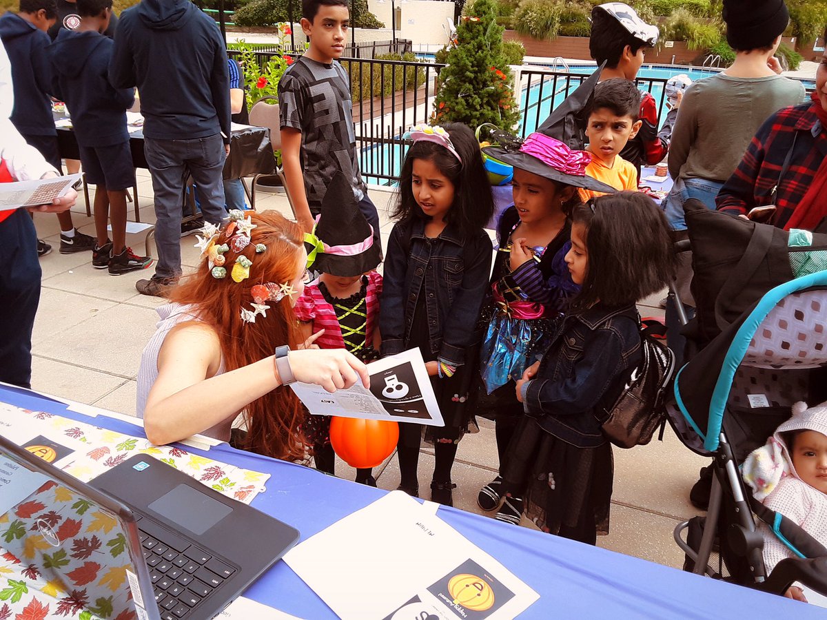 Happy #WomenInTechWednesday to all of our little lady coders! 🥳  #womenwednesday  #womeninstem #womenintech #steam #stem #creativecoding #girlswhocode #girlscode #codegirls