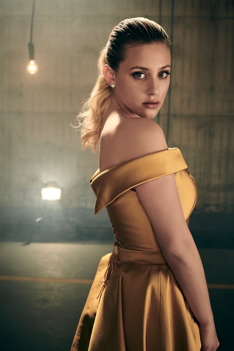 Not letting her baby face fool me she's got a seductive facade. My #WCW <a href="/SeductiveIcy/">ɪsɪs sɴᴏᴡ</a>