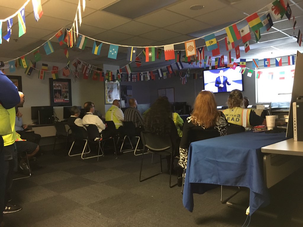scarnes1978's tweet photo. Earnings Live! #WeAreTheBest #Thankyou #WeAreUnited #EveryFlight #EveryCustomer #Everyday #WinningTheLines @weareunited @Auggiie69 @jacquikey @JMRoitman @EllisTrac @Jsarmiento360 https://t.co/eGvuXN0n0z