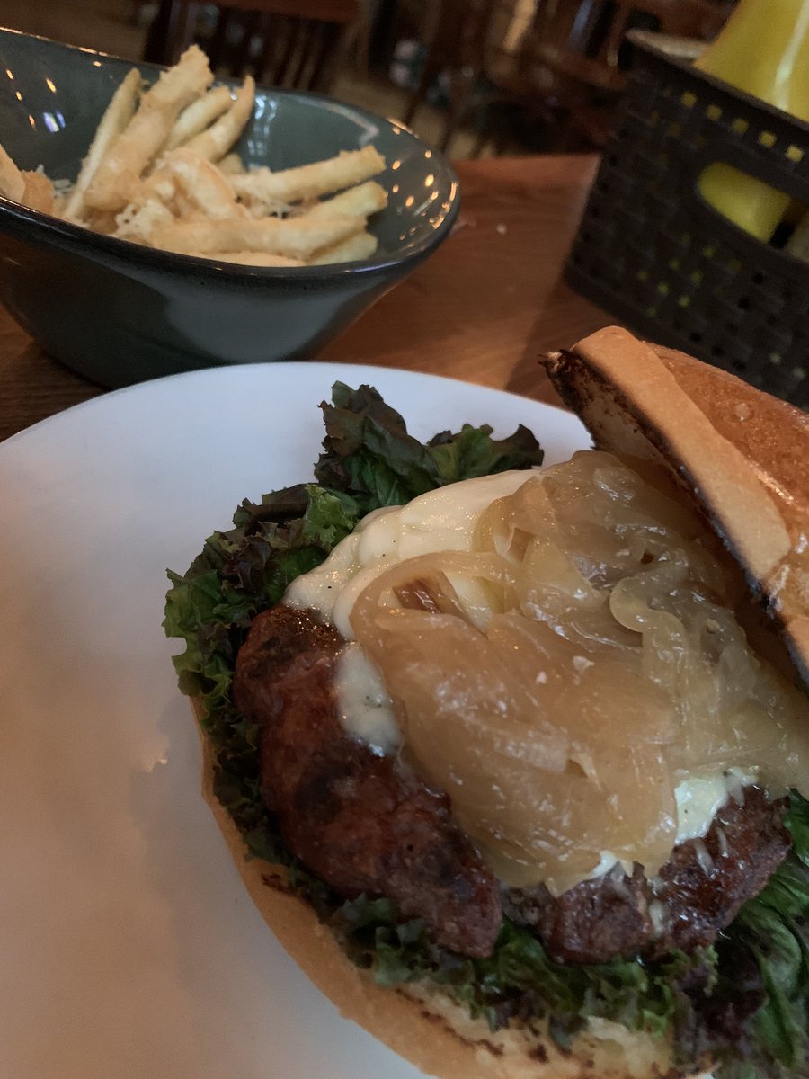 RocktoraDoqui's tweet photo. El amor y la comida sin prisa, por favor. #Kitchen6 https://t.co/PXLiNp4sCk