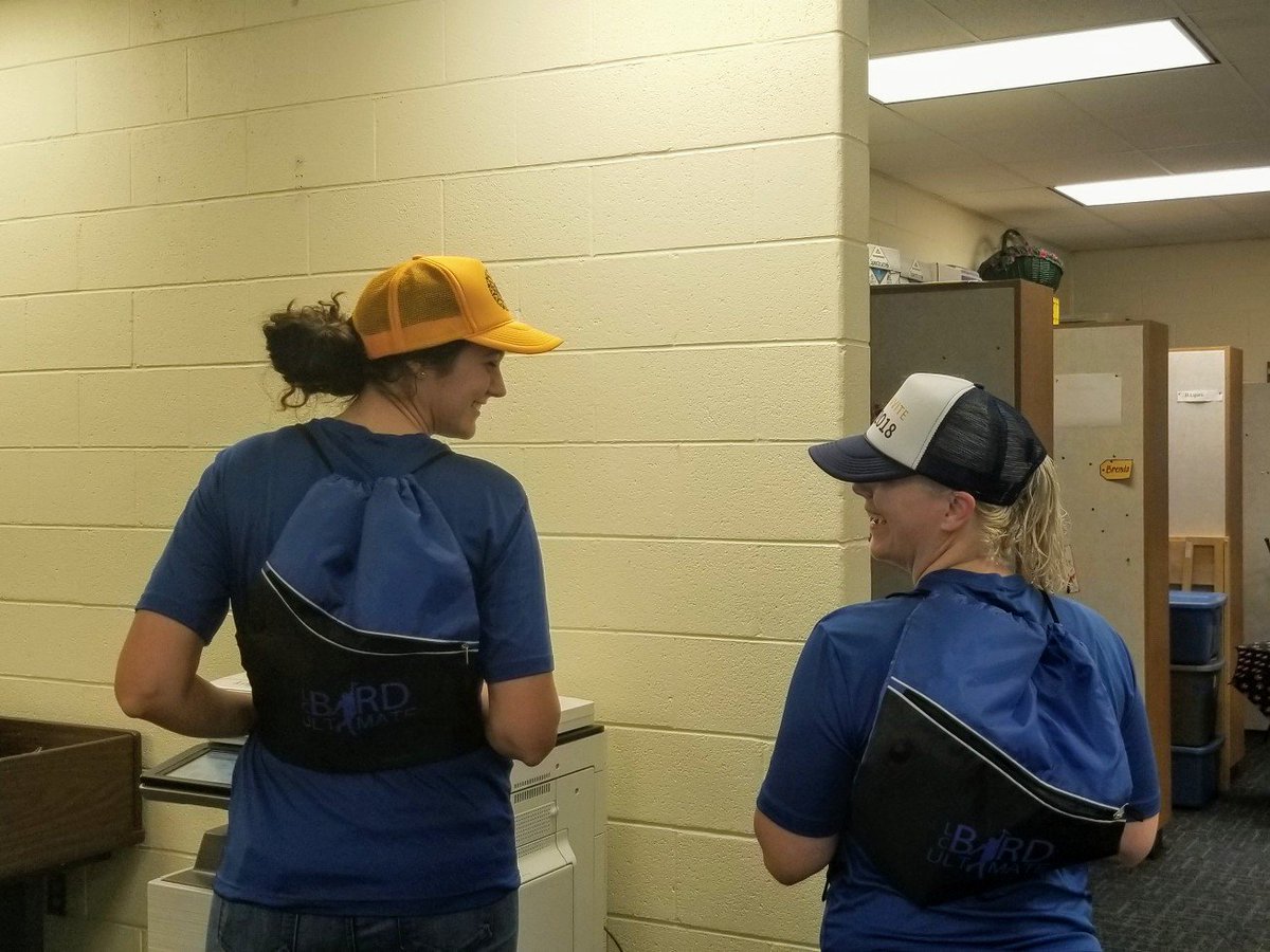 Leanne_Eason88's tweet photo. Spirit week day 3 - Twin day, so of course I had to rope someone into wearing ultimate gear with me!! #LCBmath #BeTheU https://t.co/rjGQzQJz5F