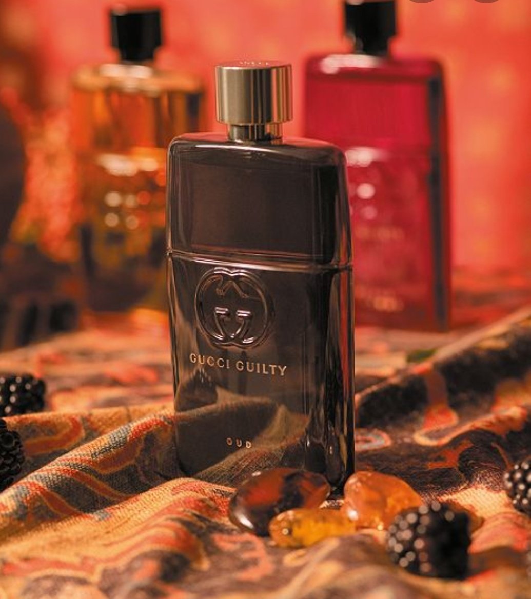 ان جمالك الحقيقي جمال روحك ، أما تلك القسمات ستذبل يوما بينما الروح تتوهج للابد 

#رابطة_عشاق_العطور 
#صباح_الخير