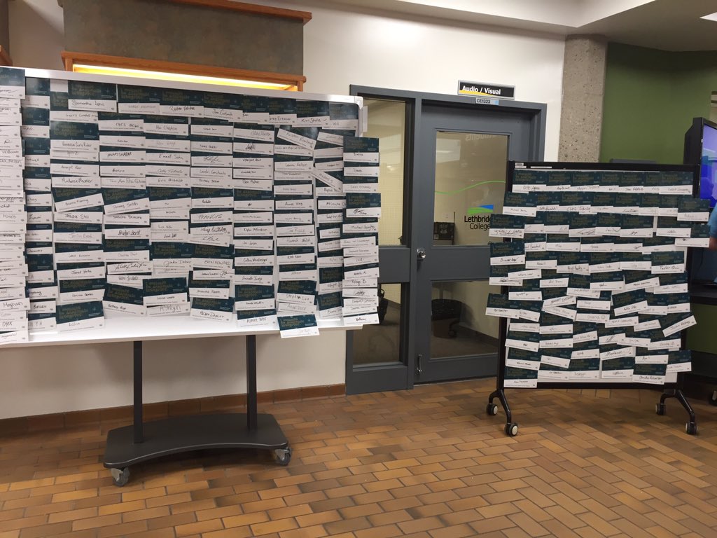 LC_LearningDev's tweet image. So many pledges to #DefeatTheCheat and #ExcelWithIntegrity from @LethCollege students today!