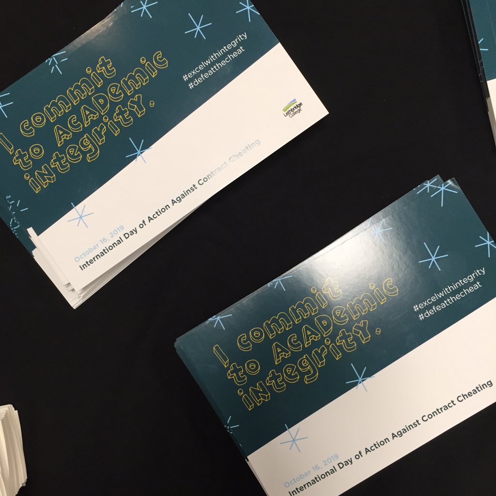 LC_LearningDev's tweet image. So many pledges to #DefeatTheCheat and #ExcelWithIntegrity from @LethCollege students today!