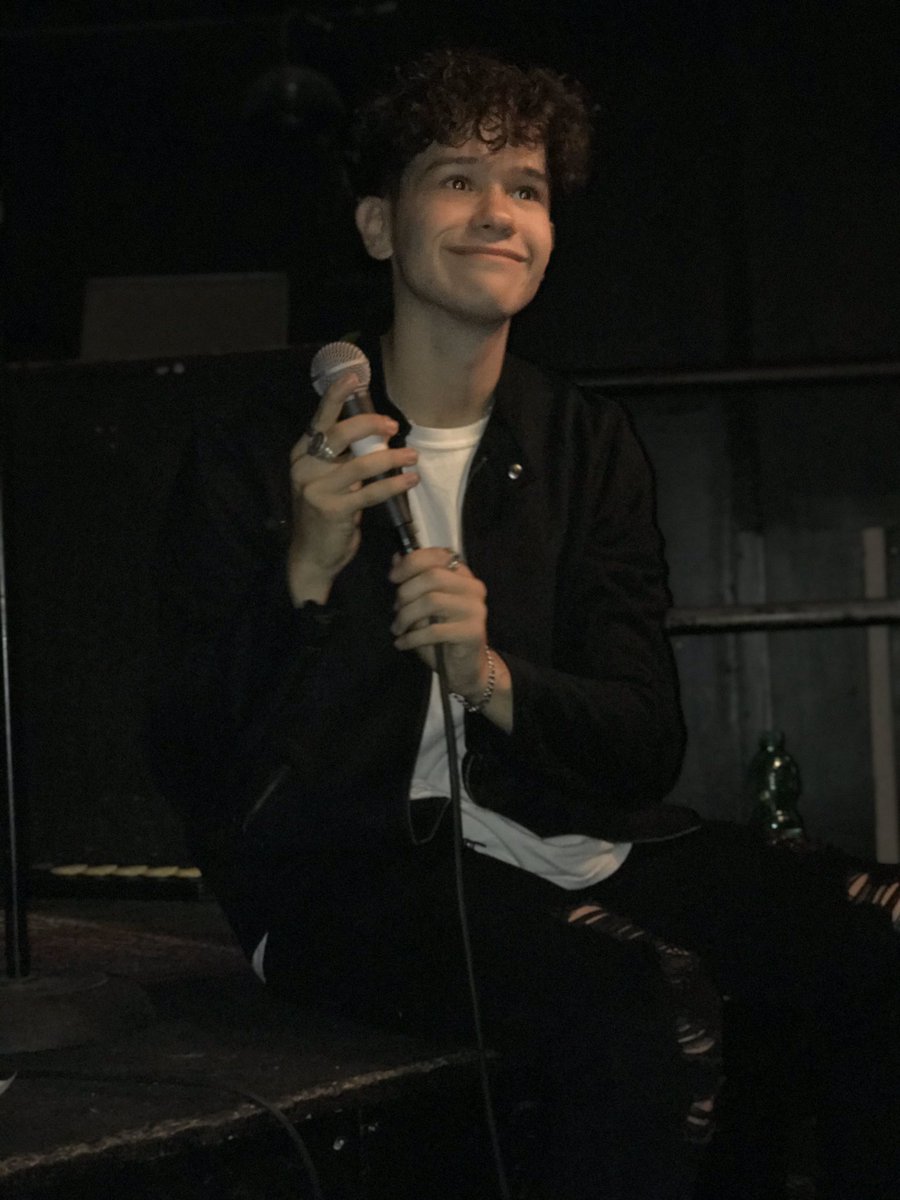 juliejeanett's tweet photo. Miss you already boo! 🖤
•
•
•
Hope to see you soon #selfieforseb @sebtsb https://t.co/10D6jDvpdL