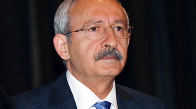imambakirukus's tweet photo. CHP Lideri Kemal Kılıçdaroğlu, Ali Topuz ve Orhan Birgit'in cenaze törenlerine katılacak https://t.co/JMlXCxezUi @kilicdarogluk @istanbulgercegi #AliTopuz #OrhanBirgit https://t.co/scrQ3MbDy0