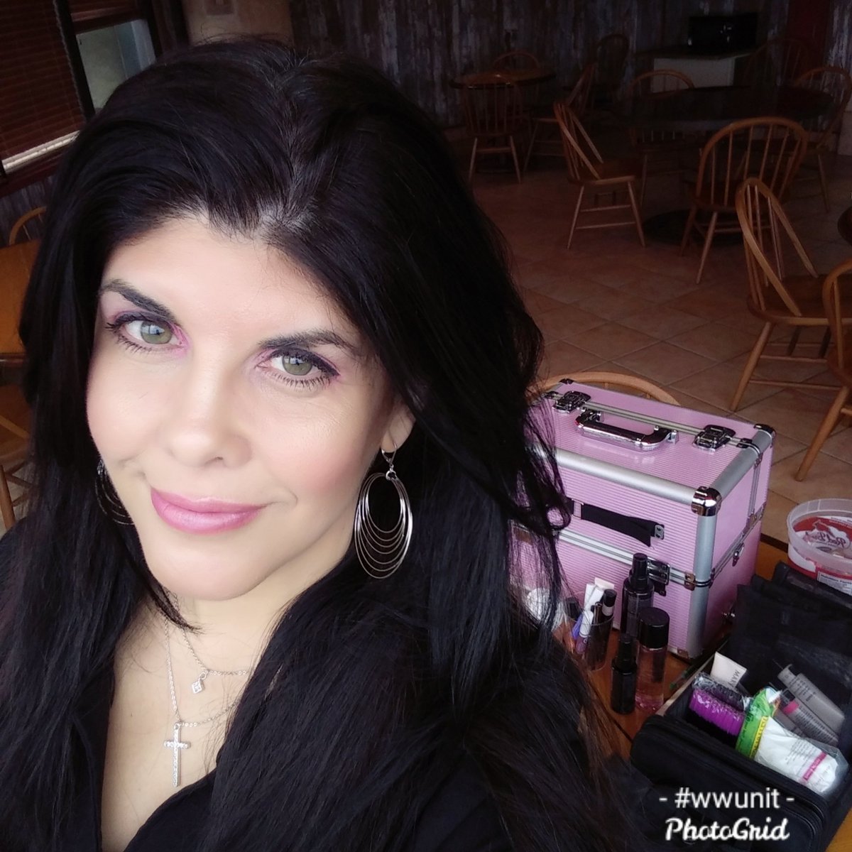 MaryKayMayra's tweet photo. Happy #NationalBossDay! Being my own boss means not stressing out a/b calling in sick when I have migraines, being there when my little girl is home from school, being in charge of my own career. #bossbabe #iworkformyself #workingmoms #MK31Days #MyMKLife #PhotoGrid #girlboss https://t.co/5REbyhFNqa