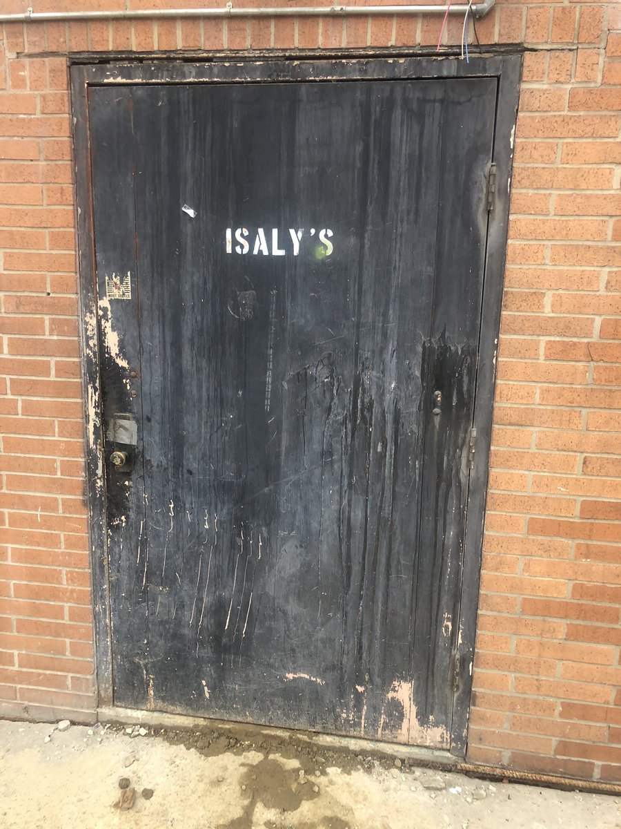 StruthersBBall's tweet photo. New construction at the 5th plaza revealed some great history.
#isalys https://t.co/Mt6AkJJGjL