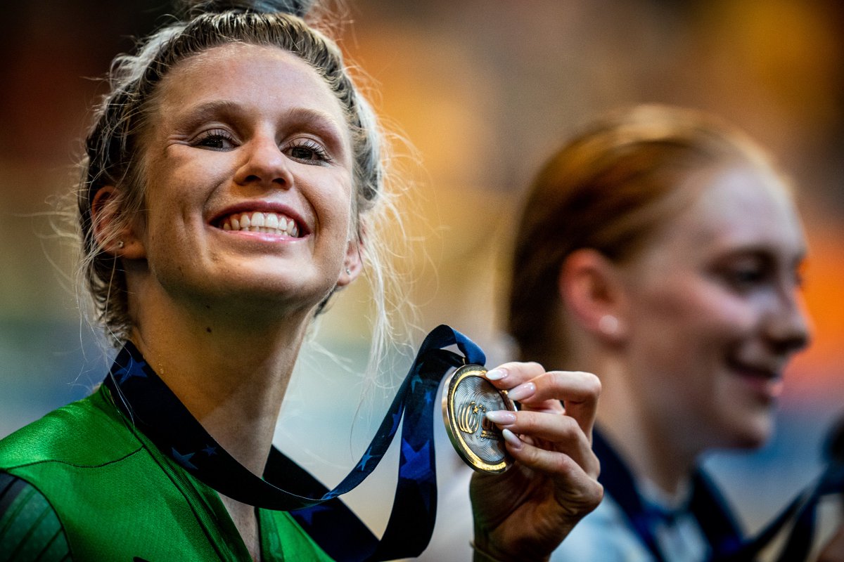 What a night 🤩

Some amazing images from <a href="/MccurleyS/">shannon mccurley OLY</a> Silver at the European Track Championships

#EuroTrack19 📸Drew Kaplan