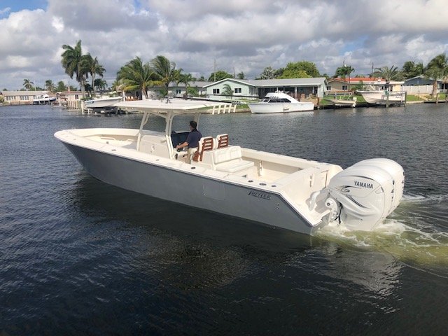 JupiterMarine's tweet photo. #Repost Brand new Jupiter 38 center console just arrived! Come by @grandeyachts to see this beauty!
.
.
.
#Jupiter38 #Lifestyle #Luxury https://t.co/LpHVIWauNx
