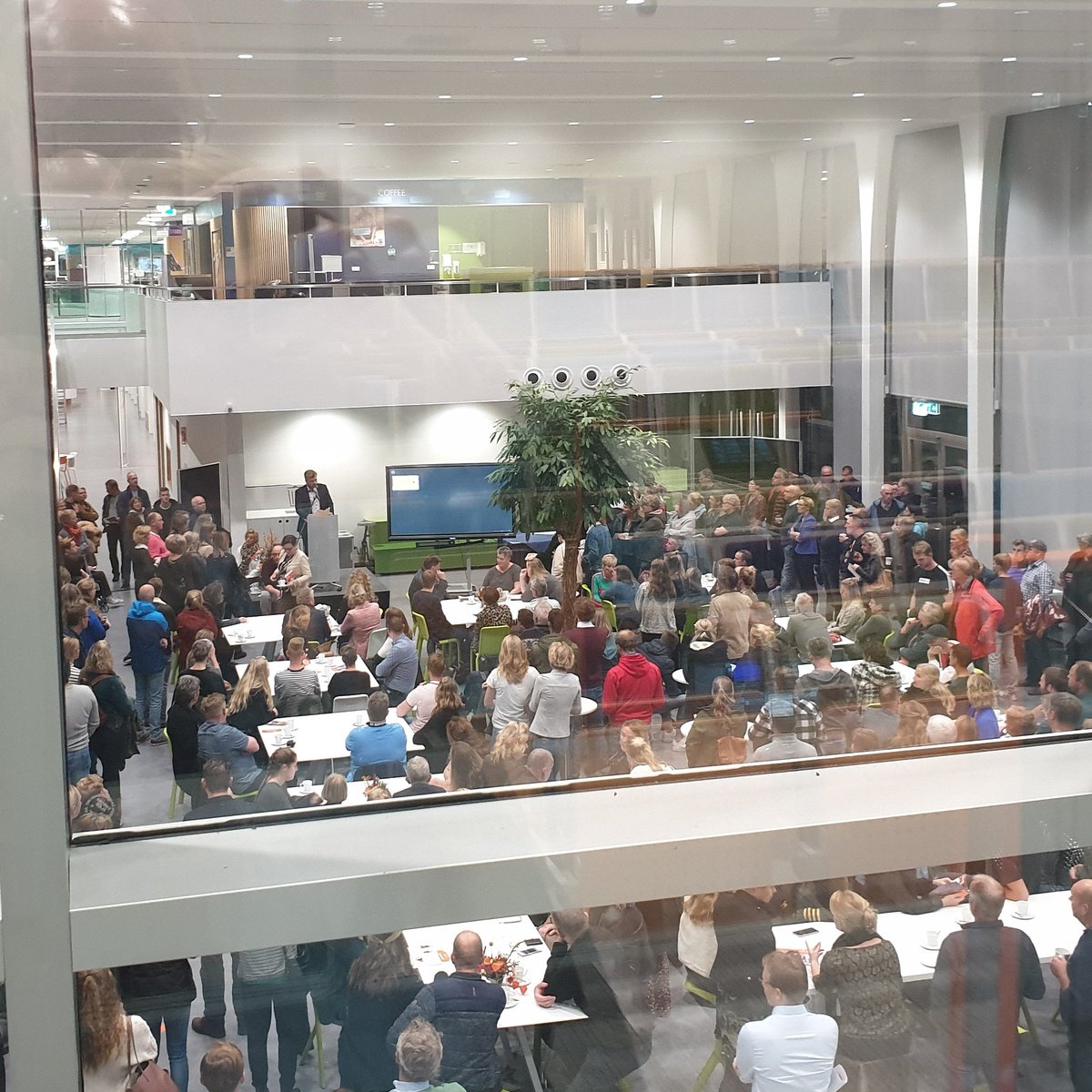 Vanavond weer een geslaagde ouderavond bij <a href="/Gez_Studies/">Gezondheidsstudies</a>. Ouders hebben bij ons het brede vak logopedie mogen ervaren #logopedistworden