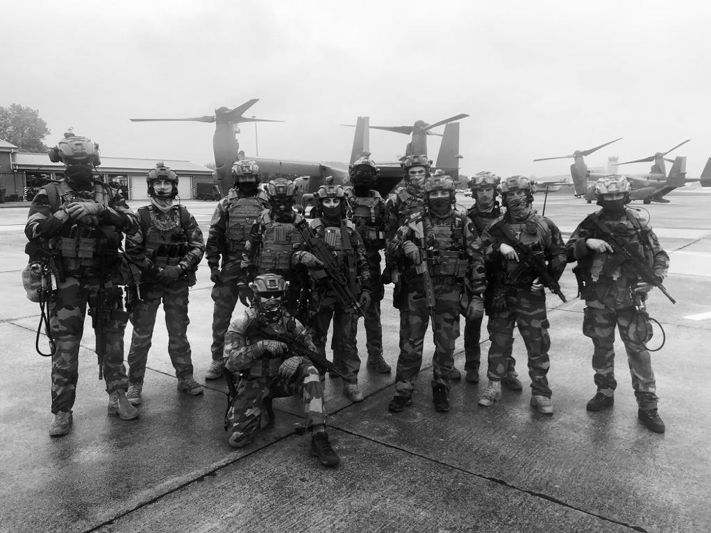 EHBxvXeXUAIoCvb?format=jpg&name=medium