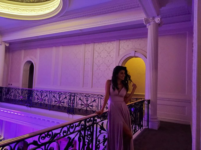 I&rsquo;m a princess now right? https://t.co/OaDE7jsU1C<a href="/tag/la"class="tags"><span>#la</span></a>