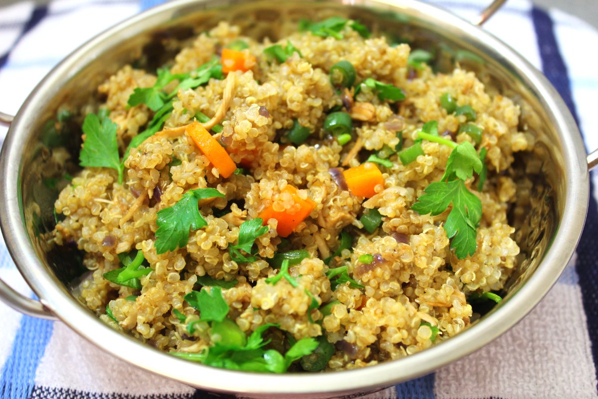 CarinaCyril's tweet photo. Quinoa in Chicken Broth
Full video = https://t.co/89q5QqMkCk
#quinoa #heathyrecipe #homemaderecipe #yummy
@TheFoodie8 @eatuniquerecipe @TwitterFood @GoodFood_Mumbai https://t.co/TrS3mFYrQ7