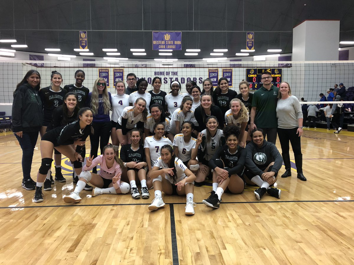 DC3Volleyball's tweet photo. What an AWESOME night! Thank you, @SewardSaints &amp; Dodge City for participating in our Canned Food Drive for #NJCAADay! We had a blast signing photos for our fans after the Match &amp; a big THANK YOU to Arrowhead West &amp; Cimarron Elementary *Team Aqua* for coming out &amp; supporting us!! https://t.co/HothOkoTBn